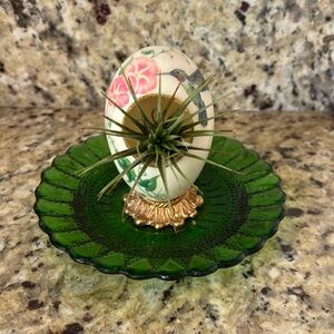 Air Plant Hummingbird Egg Floral Arrangement